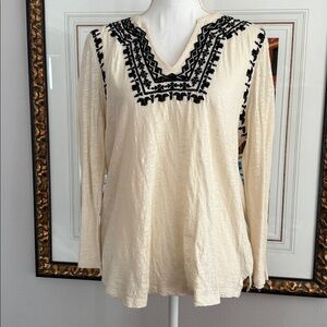 Lucky Brand Cream Top with Black Detailing